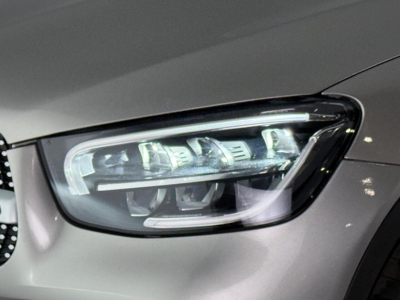 Mercedes-Benz GLC thumbnail Lights Front