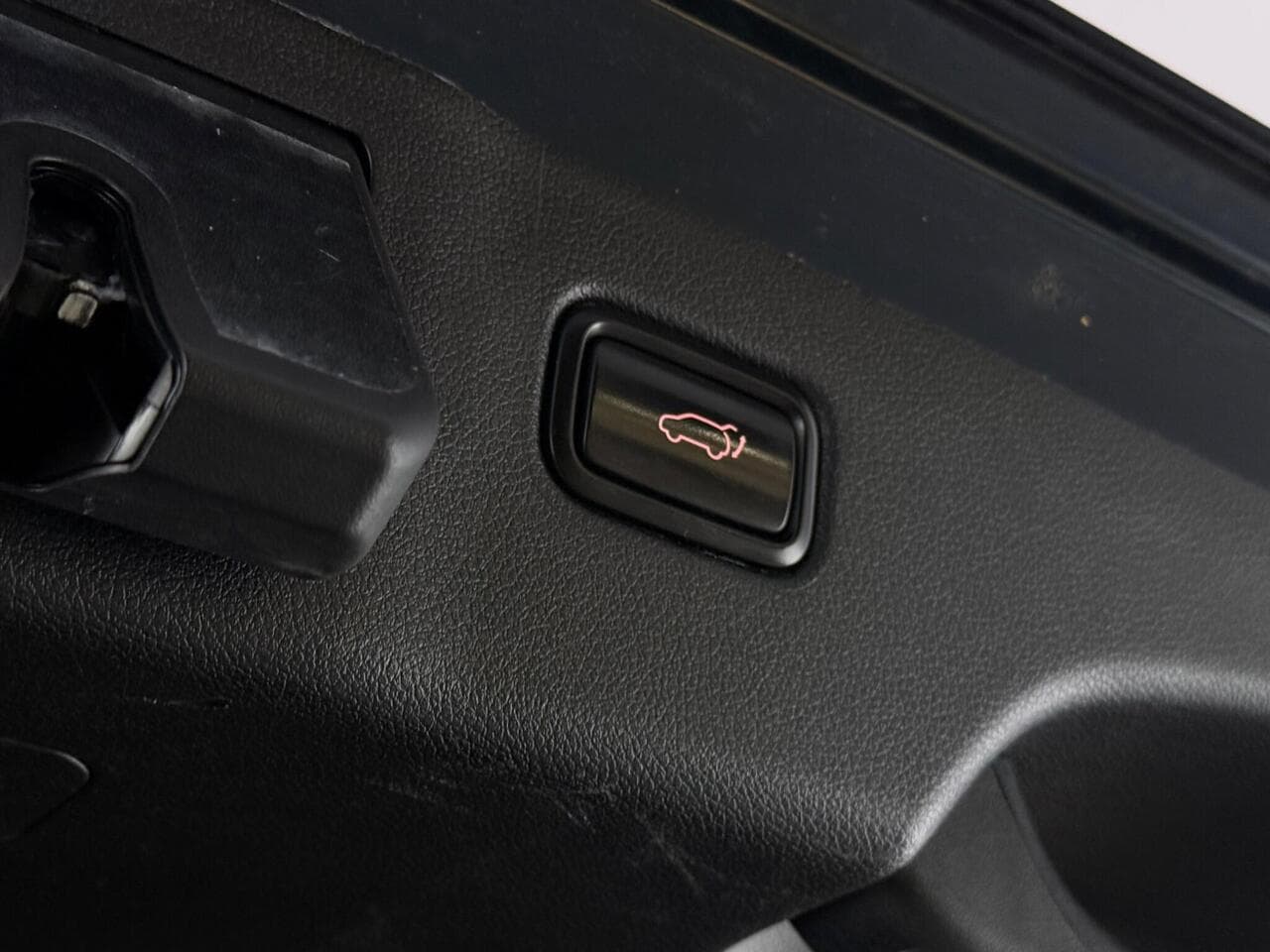 Kia Sorento thumbnail Misc Controls