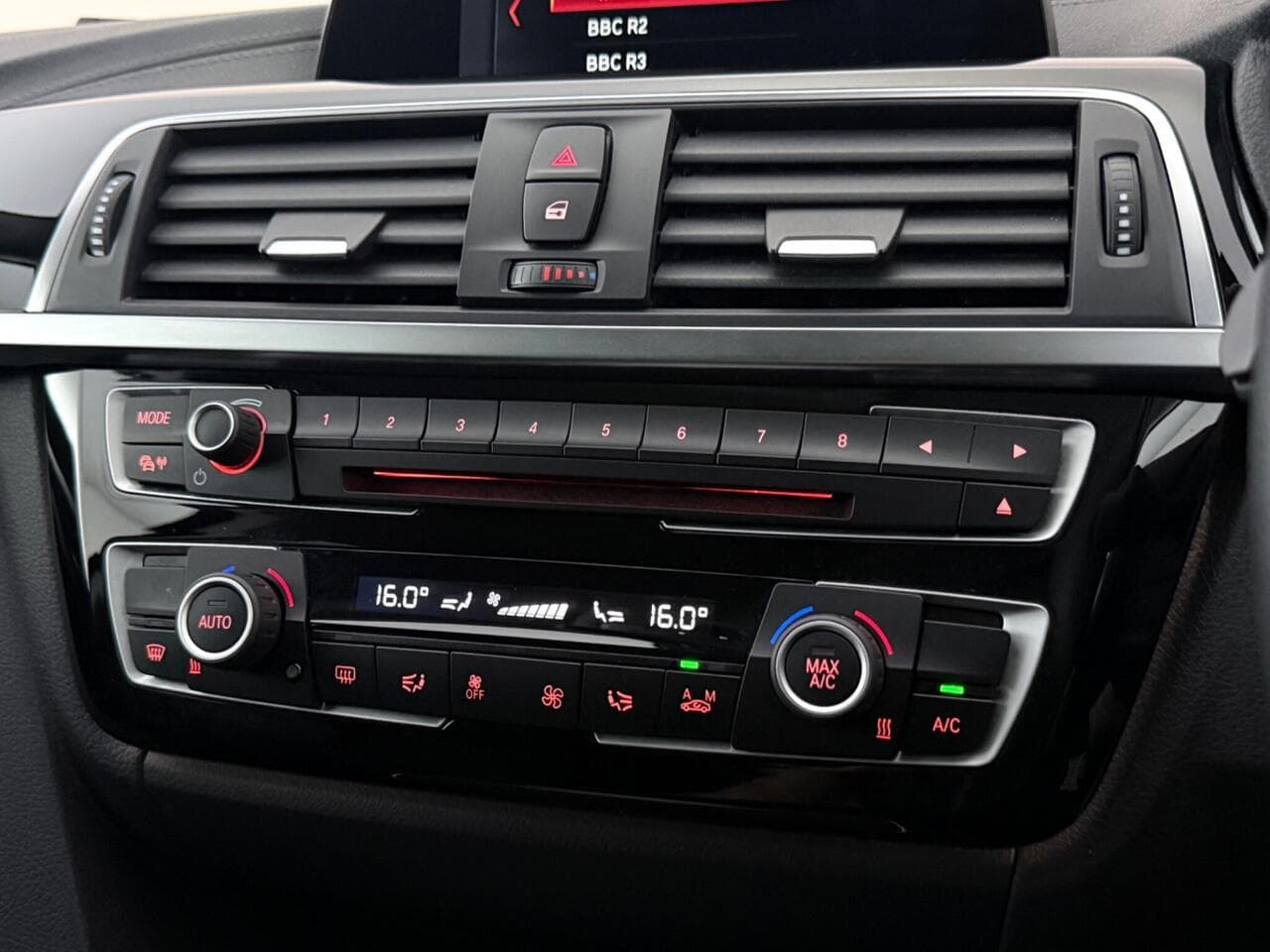 BMW 3 Series Gran Turismo thumbnail Infotainment System