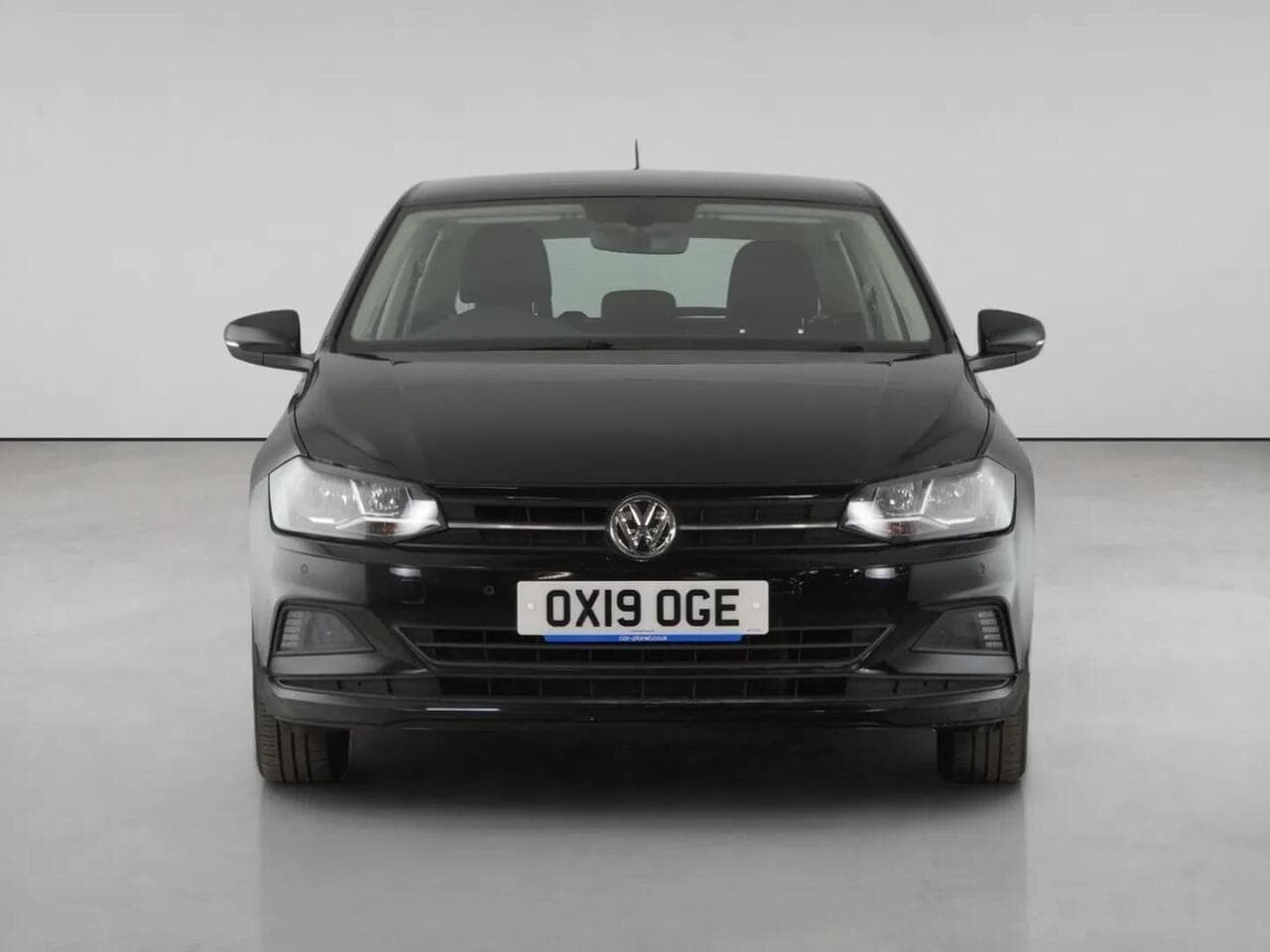 Volkswagen Polo thumbnail Front