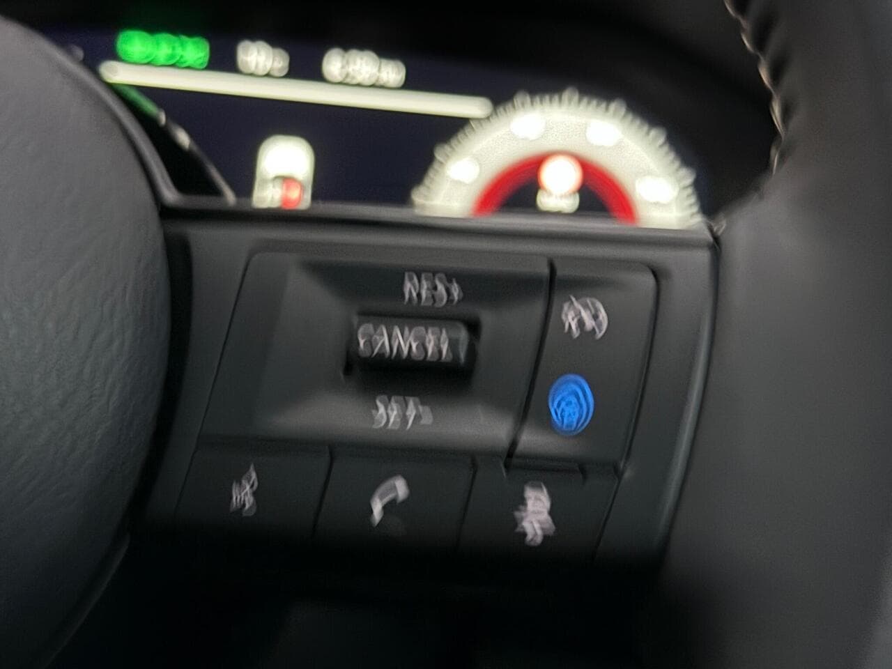 Nissan Qashqai thumbnail Misc Controls