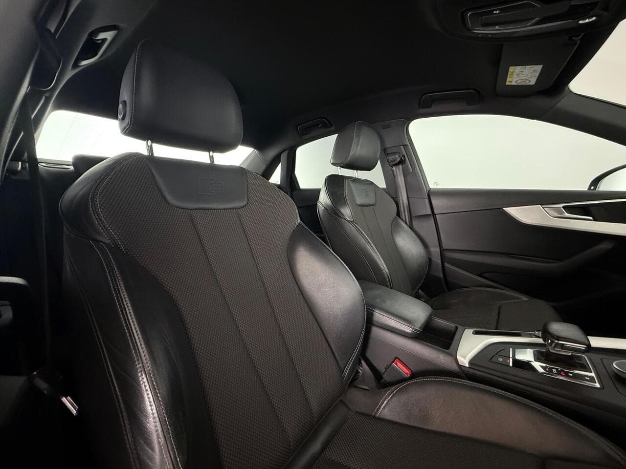 Audi A4 thumbnail Seat Driver