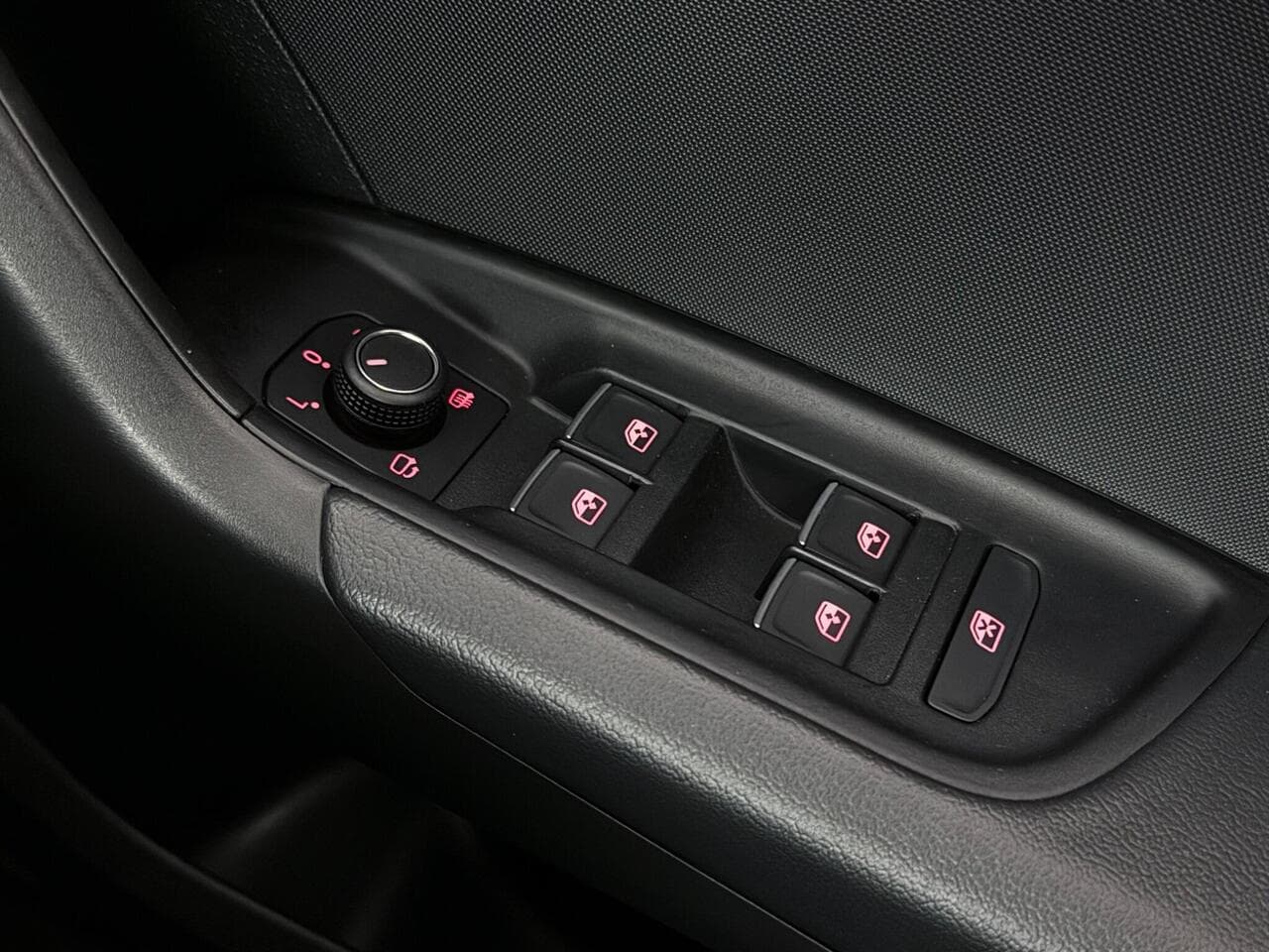 Audi A1 thumbnail Misc Controls