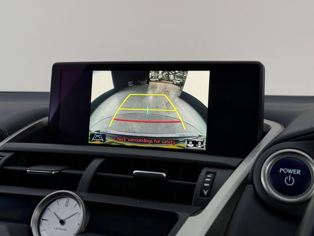 Lexus NX thumbnail Infotainment System
