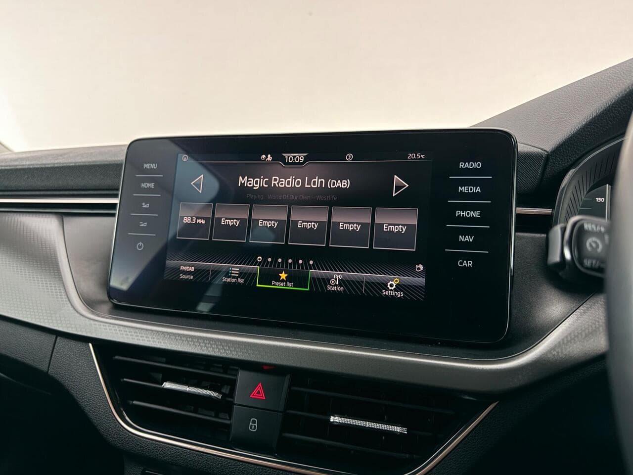 Skoda Kamiq thumbnail Infotainment System