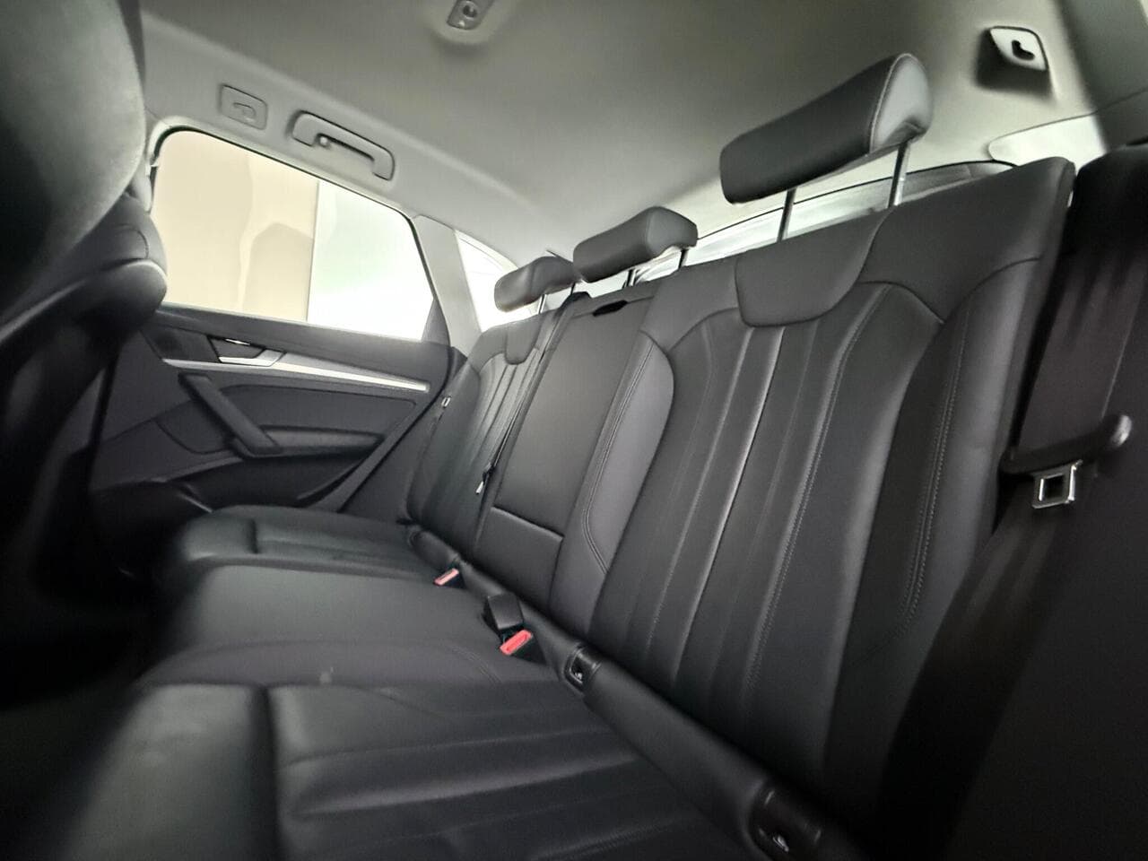 Audi Q5 thumbnail Seats Rear