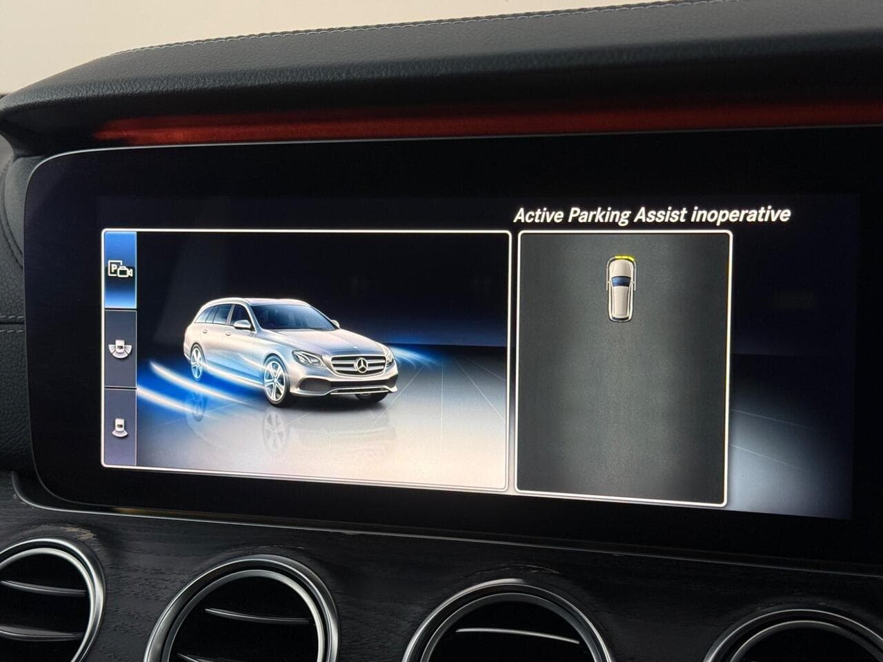 Mercedes-Benz E Class thumbnail Infotainment System