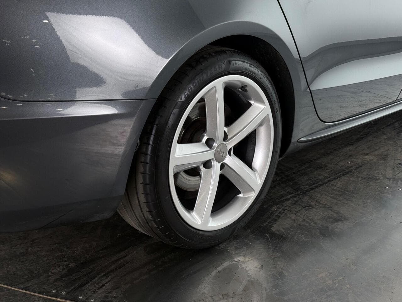 Audi A5 thumbnail Wheel