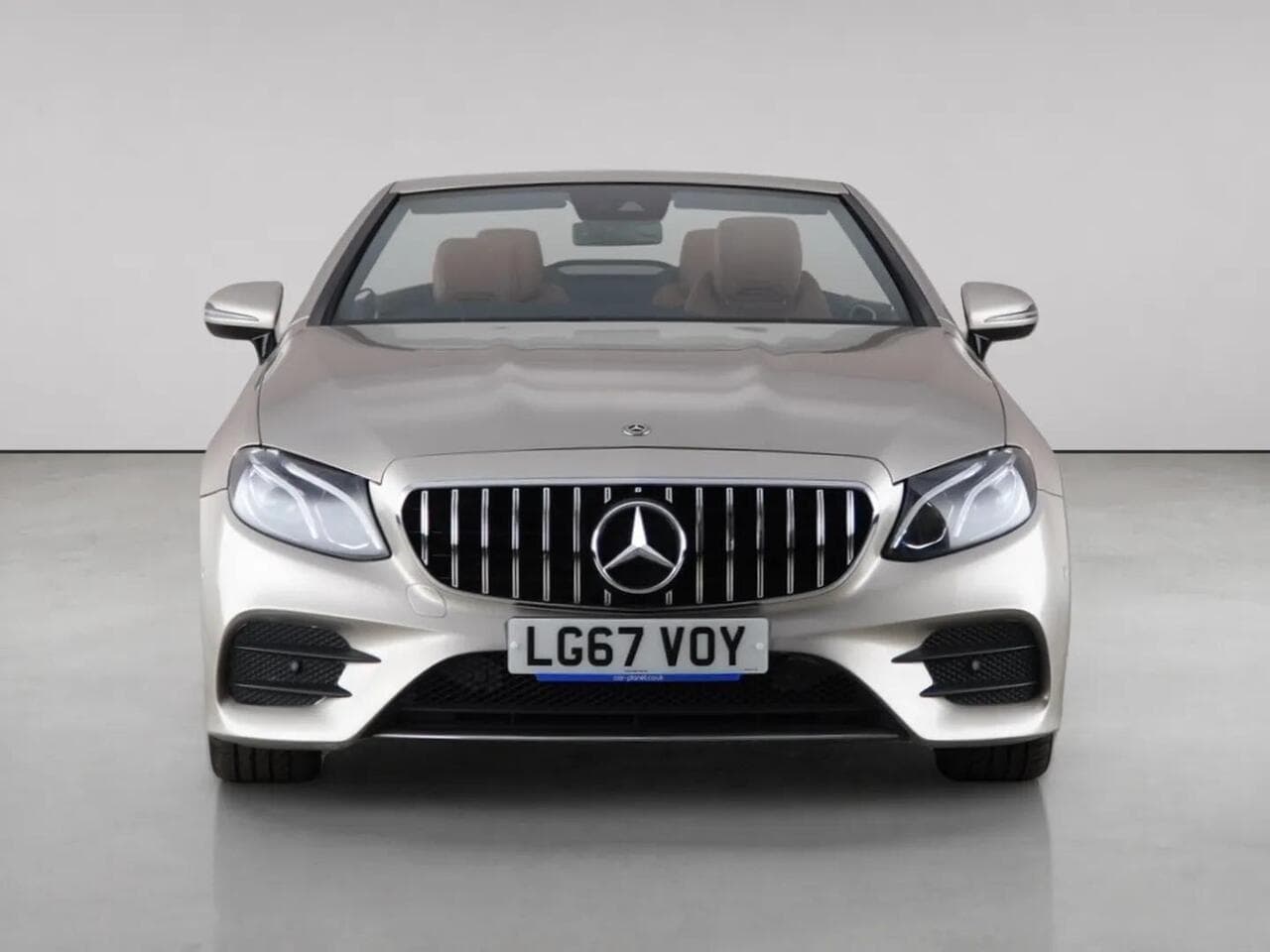 Mercedes-Benz E Class thumbnail Front