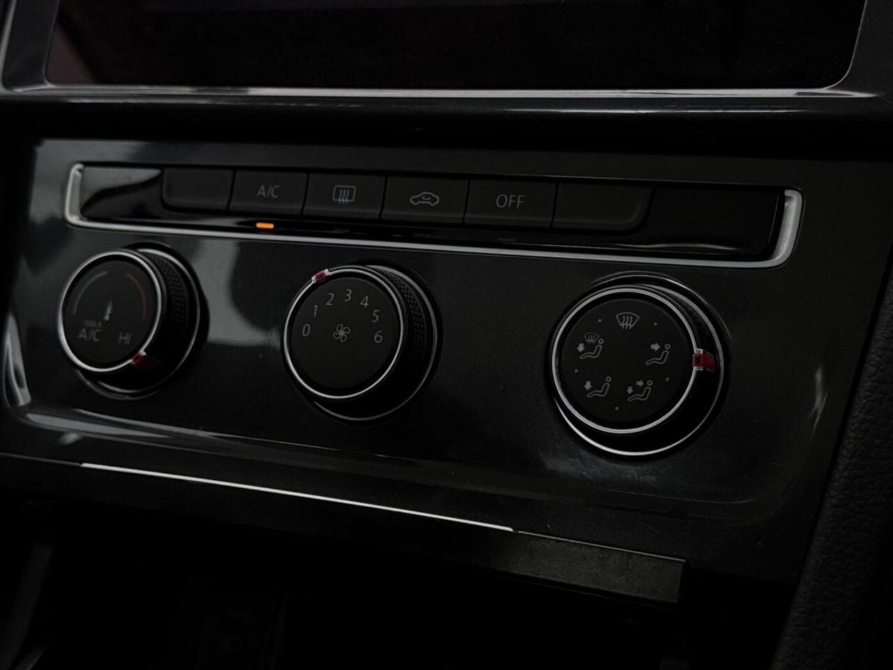 Volkswagen Golf thumbnail Misc Controls
