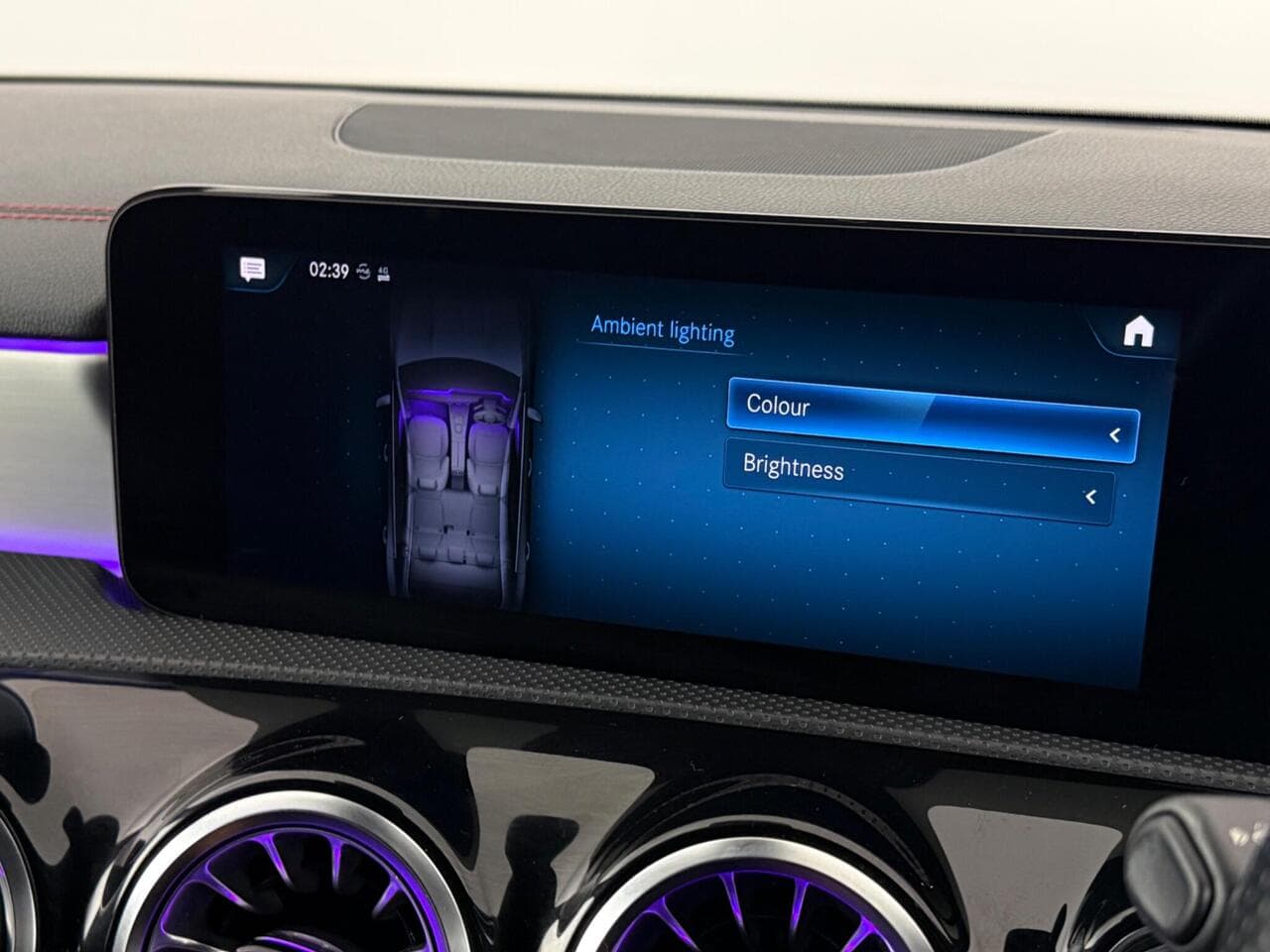 Mercedes-Benz CLA thumbnail Infotainment System