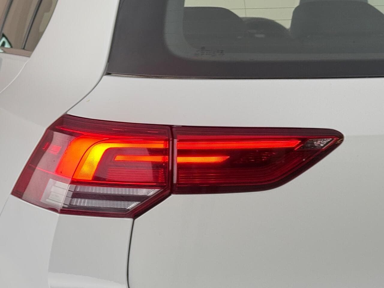 Volkswagen Golf thumbnail Lights Rear