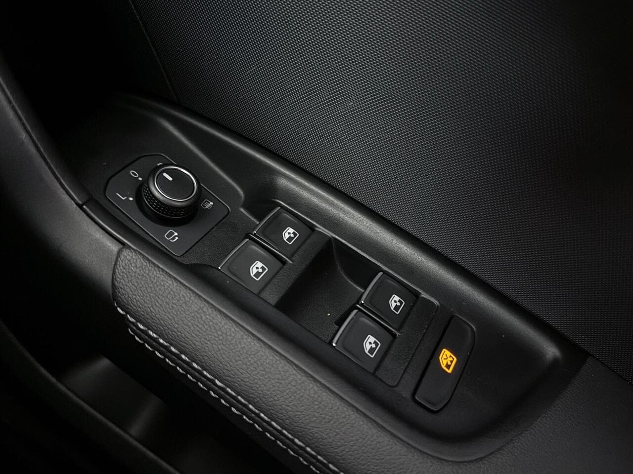 Audi A1 thumbnail Misc Controls