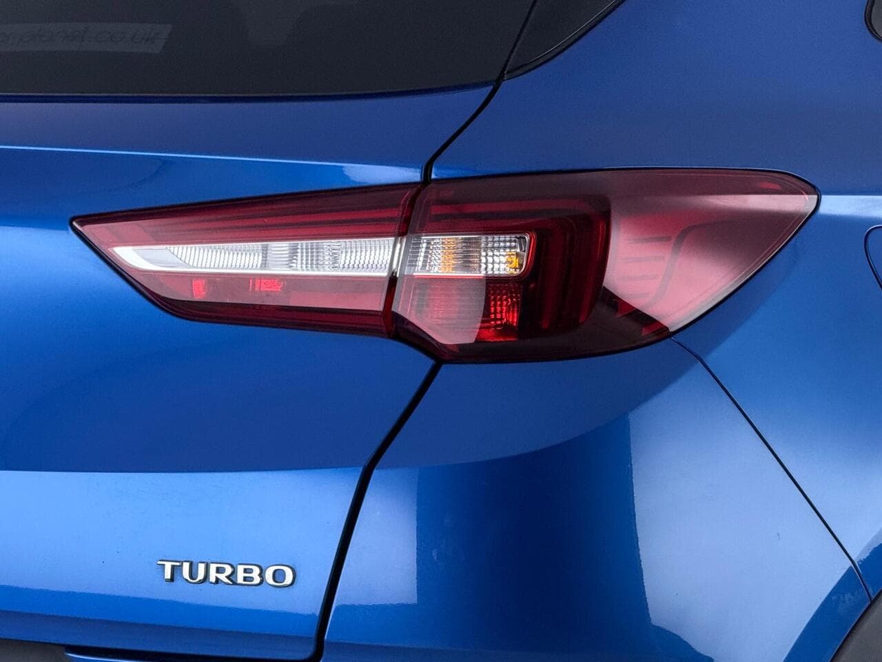 Vauxhall Grandland X thumbnail Lights Rear