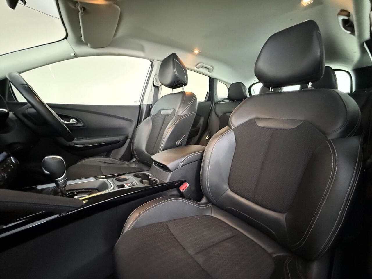 Renault Kadjar thumbnail Seat Front Passenger