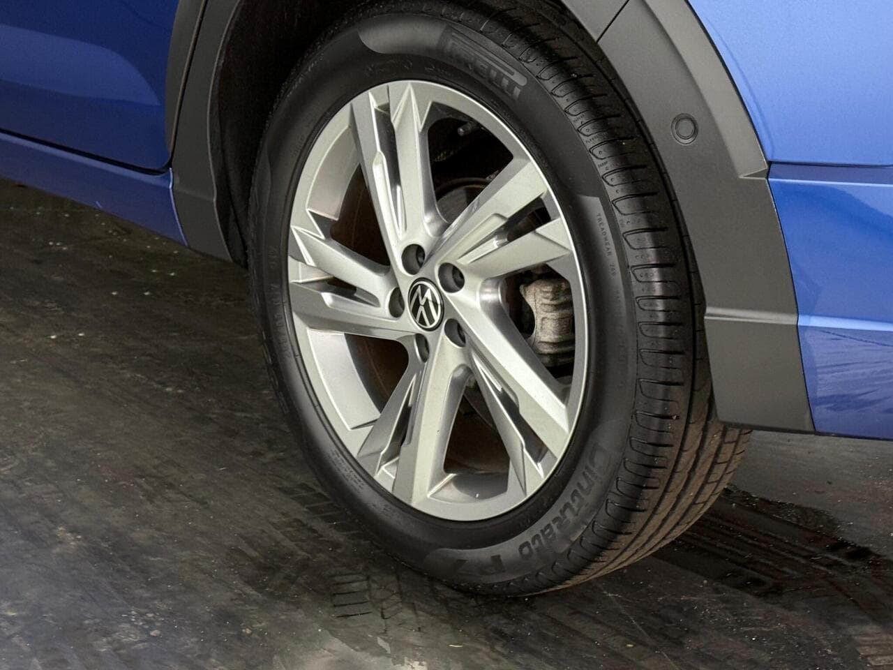 Volkswagen Taigo thumbnail Wheel