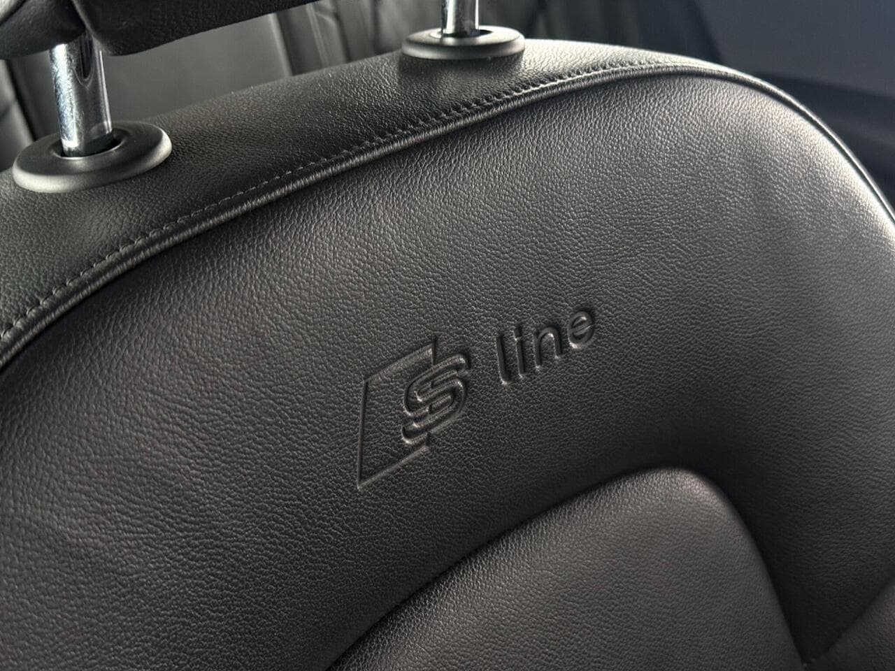 Audi Q5 thumbnail Misc Controls
