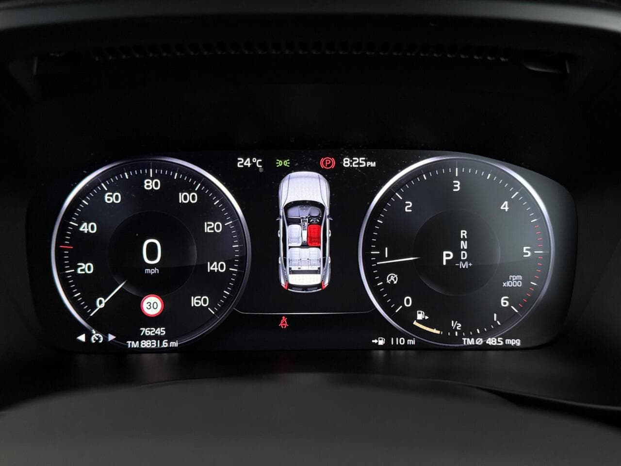Volvo XC40 thumbnail Driver Instruments