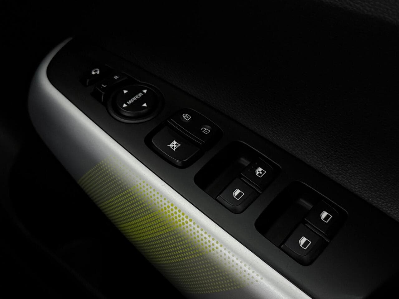 Kia Picanto thumbnail Misc Controls