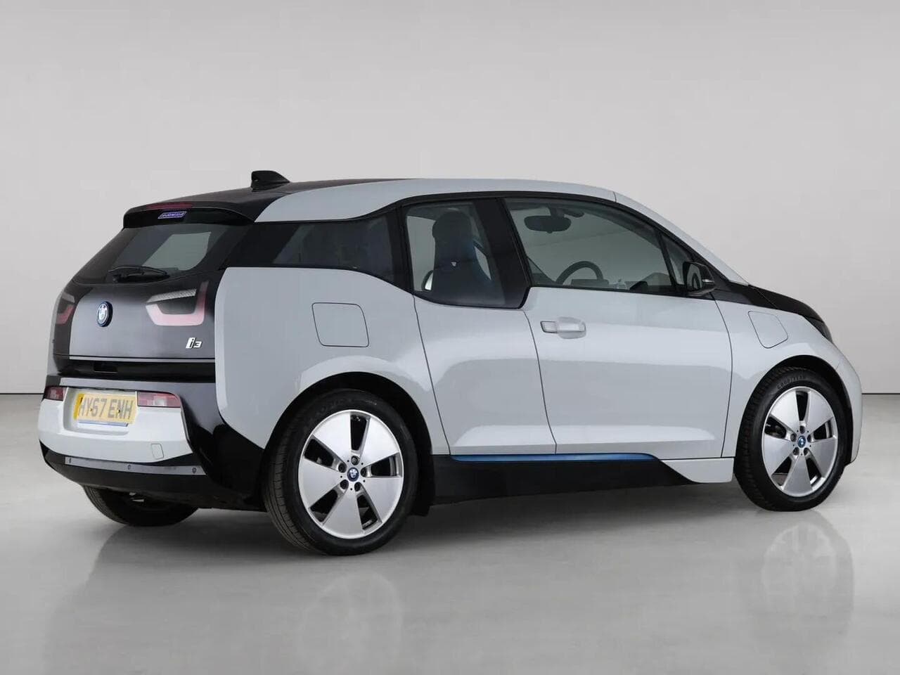 BMW i3 thumbnail Side Right