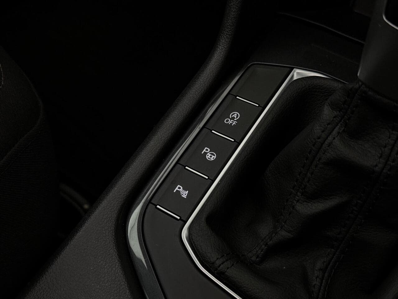 Volkswagen Tiguan thumbnail Misc Controls