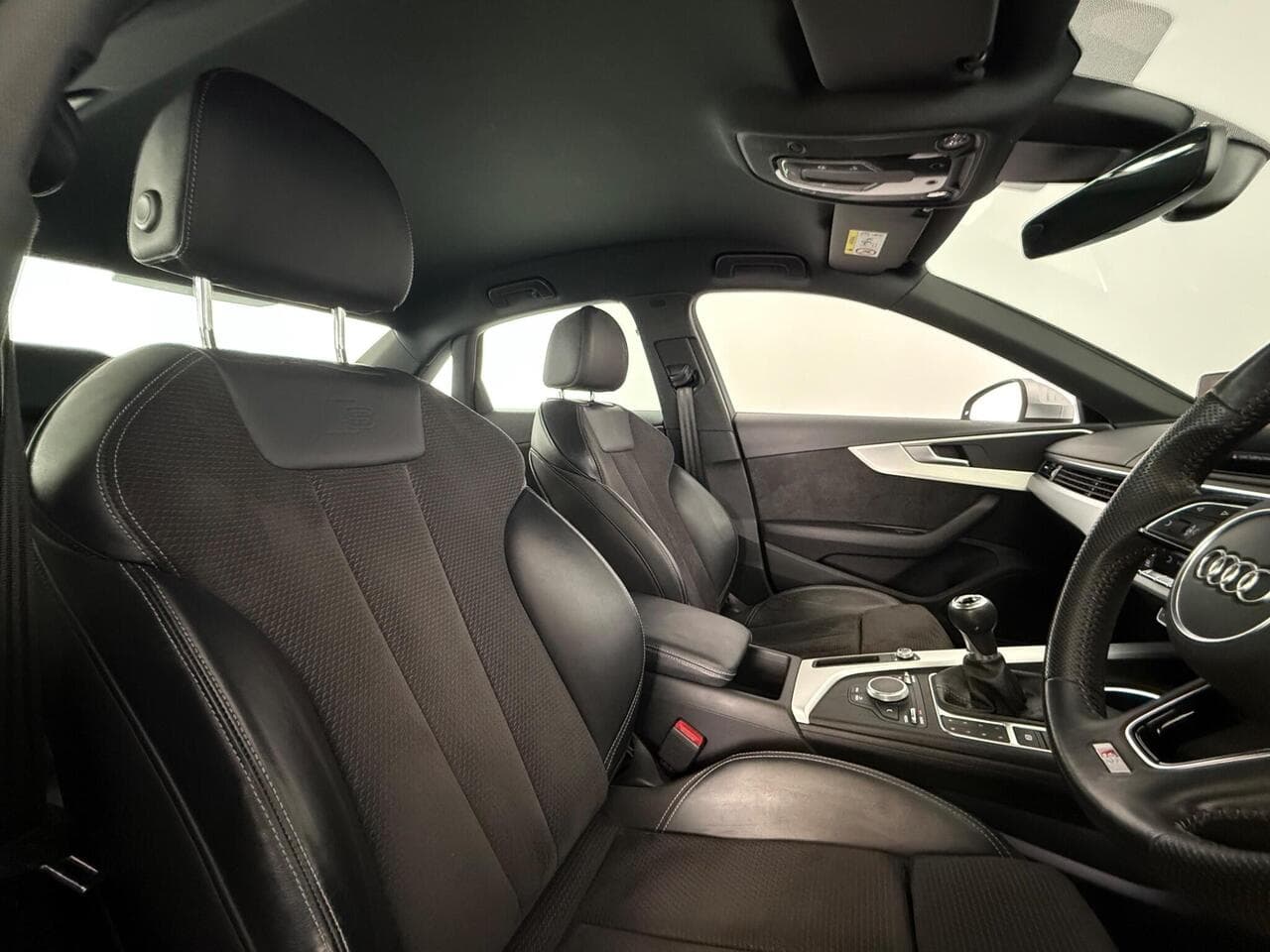 Audi A4 thumbnail Seat Driver