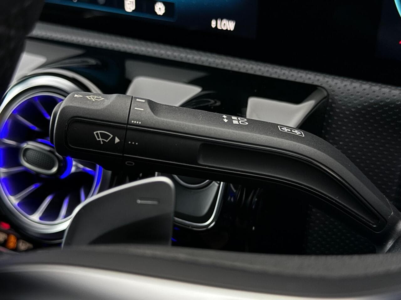 Mercedes-Benz CLA thumbnail Misc Controls