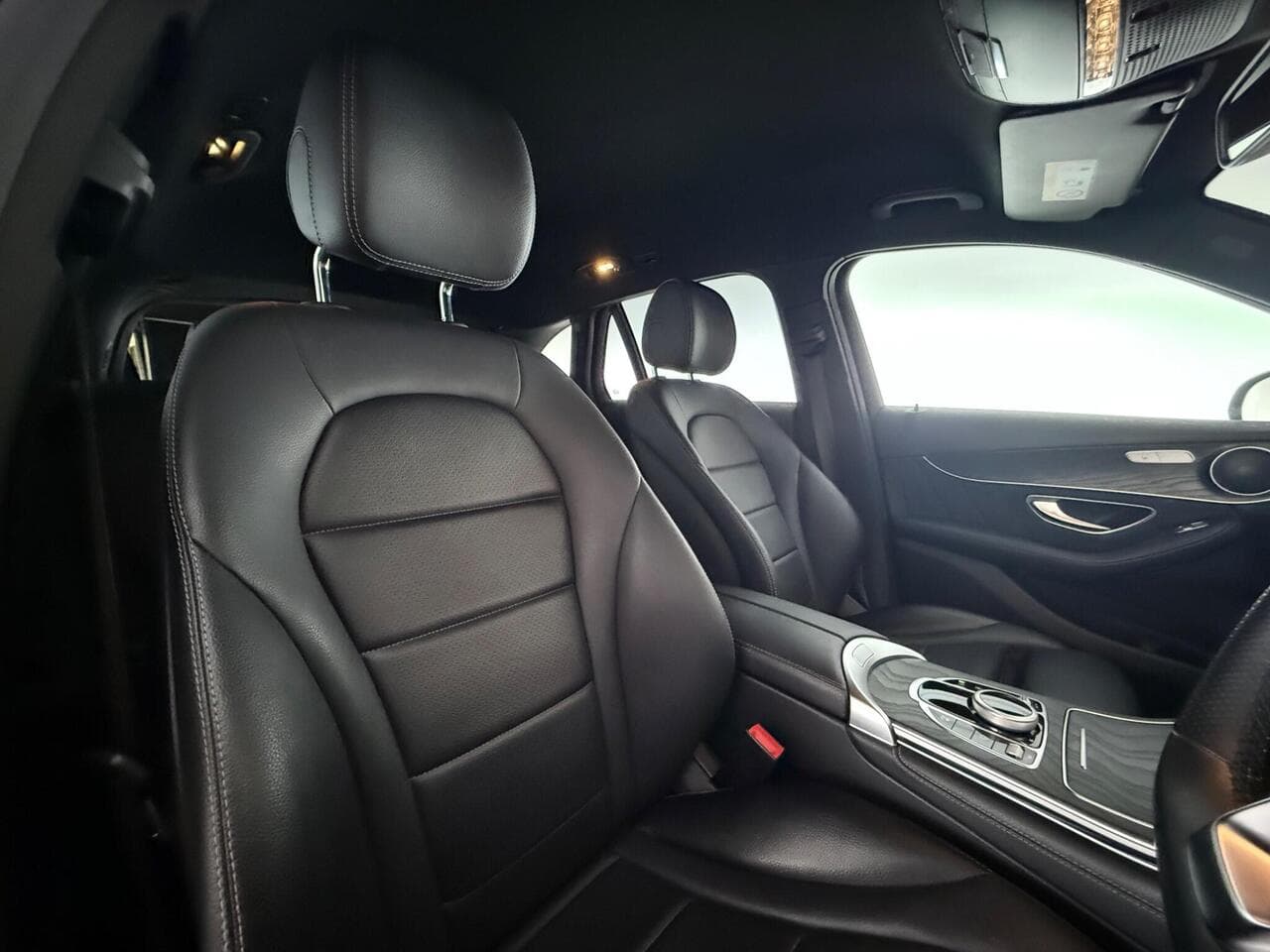 Mercedes-Benz GLC thumbnail Seat Driver