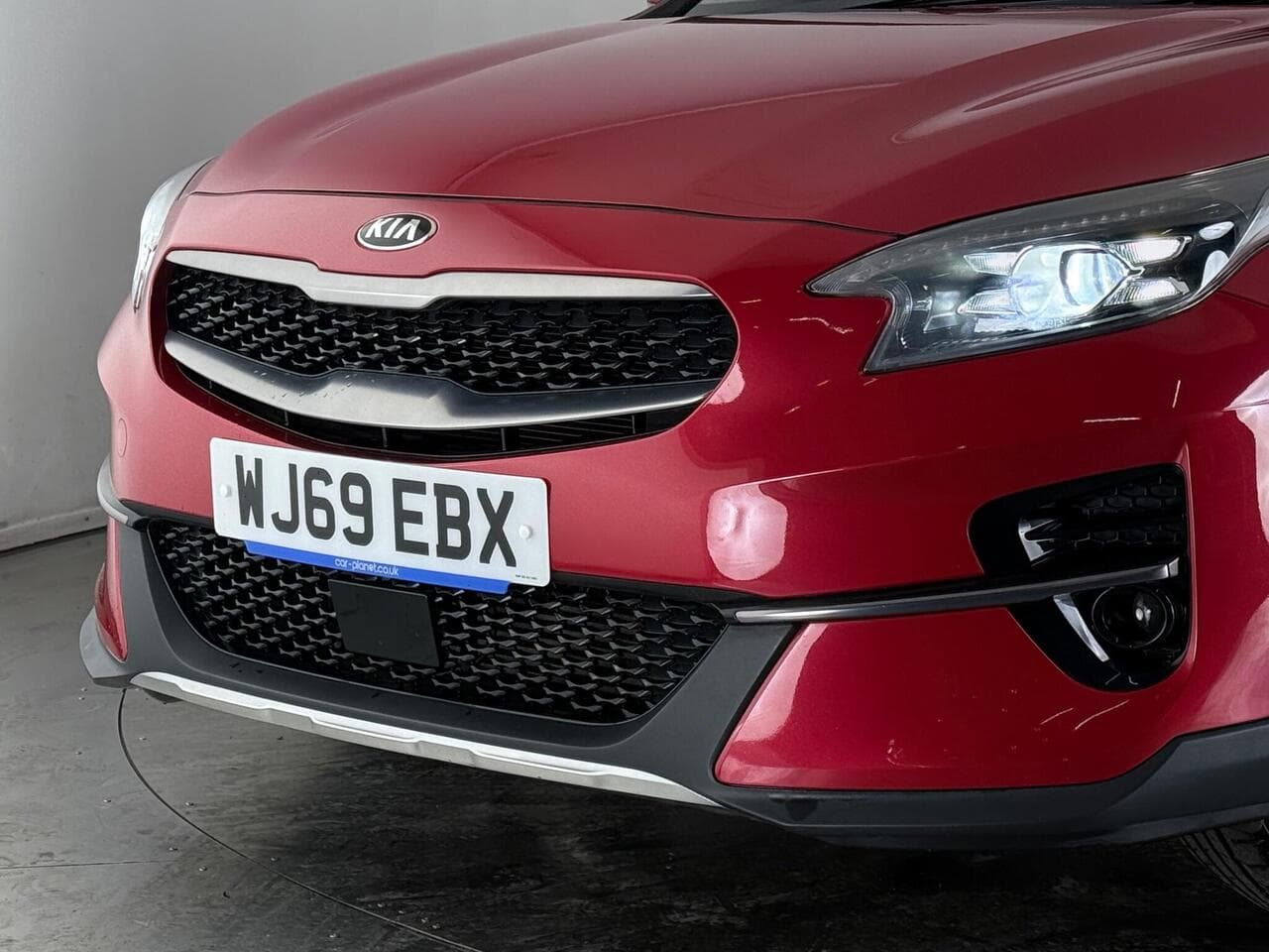 Kia XCeed thumbnail Lights Front