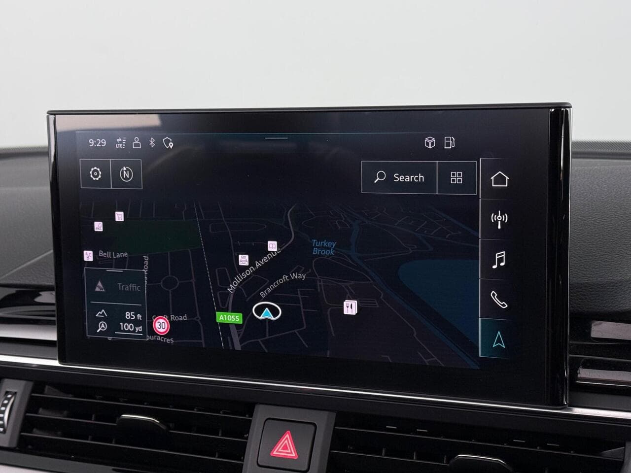 Audi A5 Cabriolet thumbnail Infotainment System
