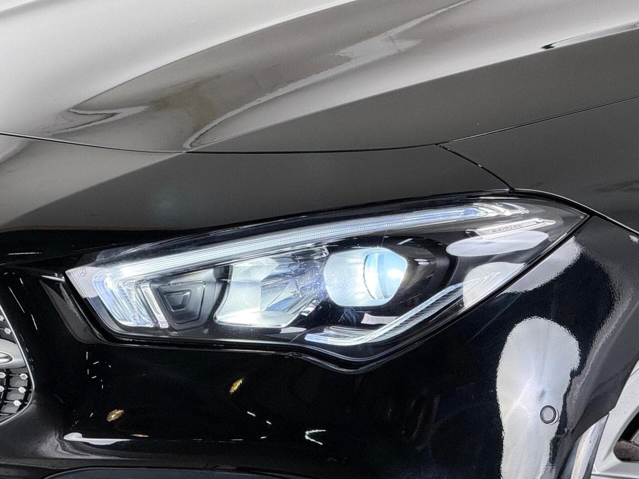 Mercedes-Benz CLA thumbnail Lights Front