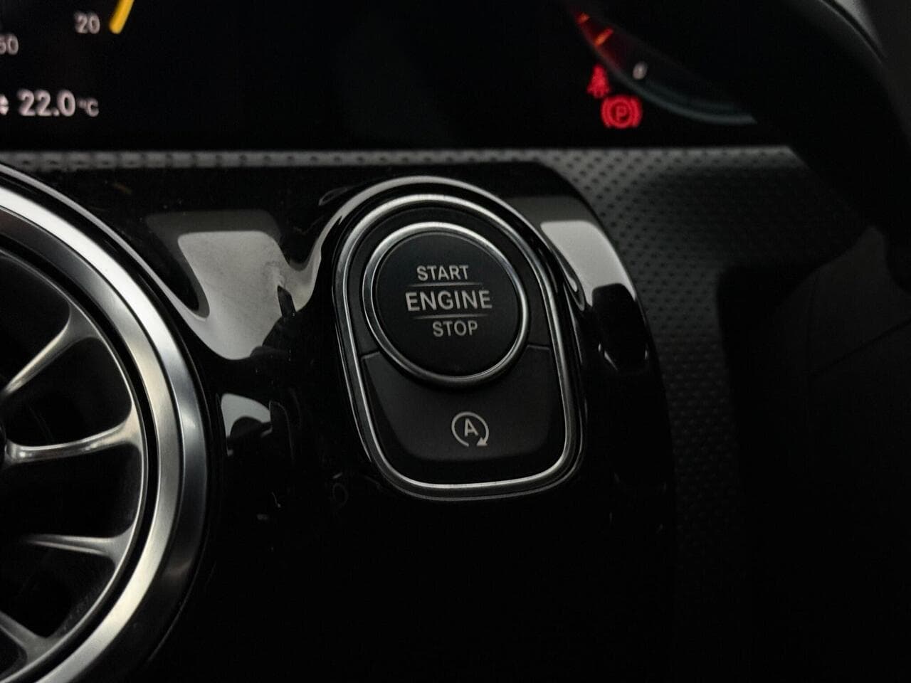 Mercedes-Benz A Class thumbnail Misc Controls
