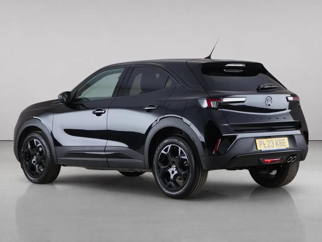 Vauxhall Mokka thumbnail Rear Left