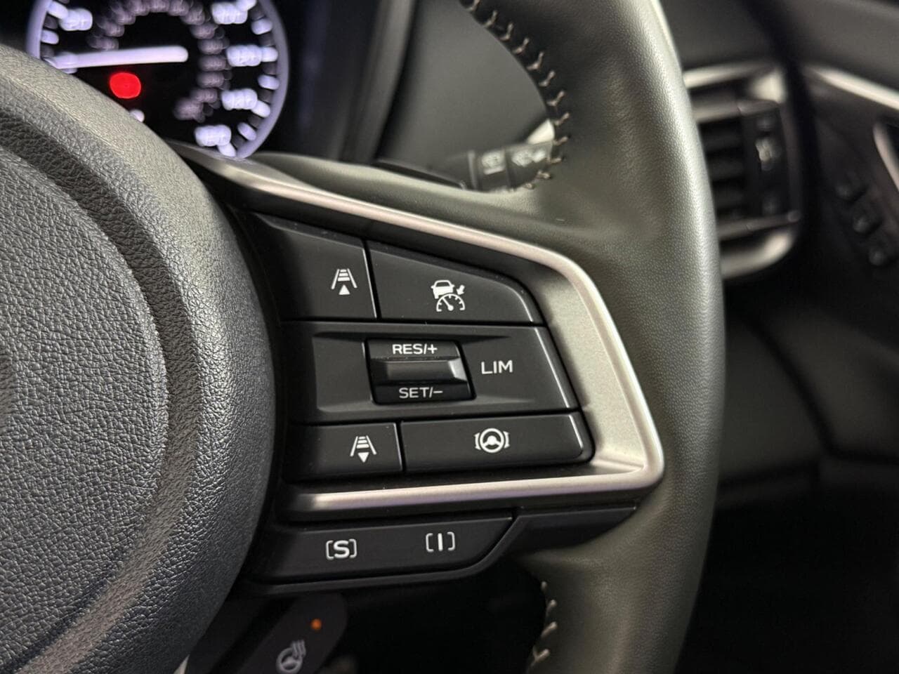 Subaru Outback thumbnail Misc Controls