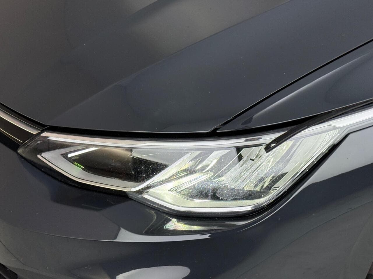 Volkswagen Golf thumbnail Lights Front