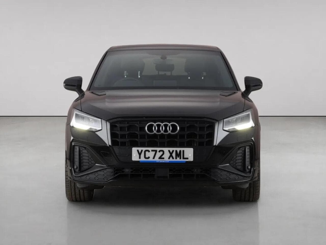 Audi Q2 thumbnail Front