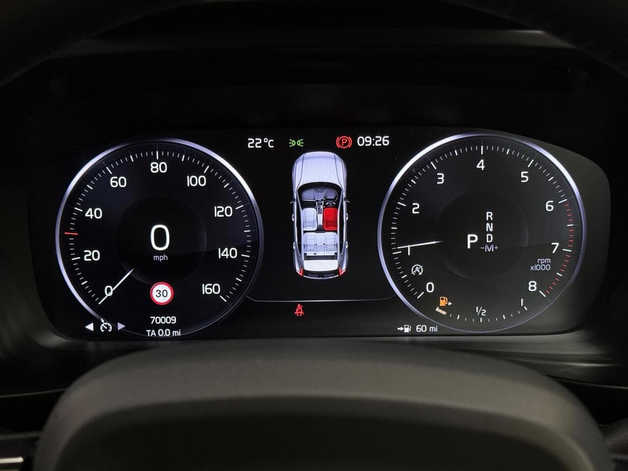 Volvo XC40 thumbnail Driver Instruments