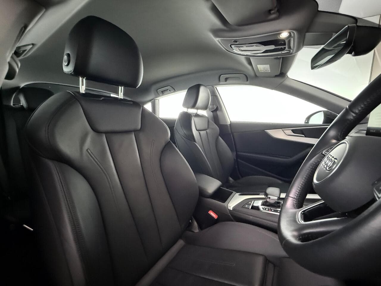 Audi A5 thumbnail Seat Driver