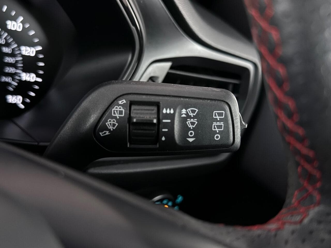 Ford Focus thumbnail Misc Controls