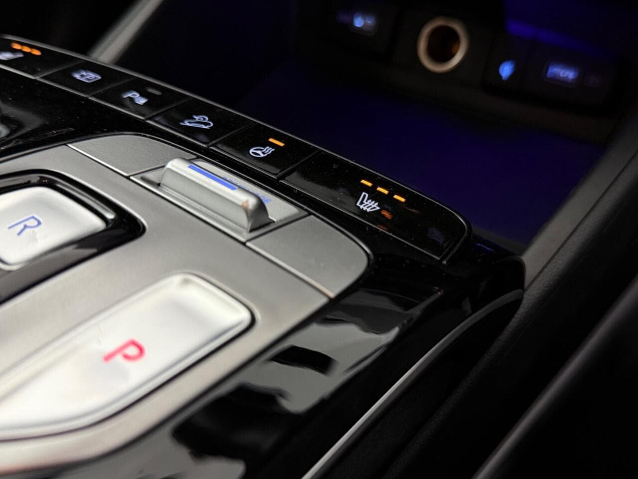 Hyundai TUCSON thumbnail Misc Controls