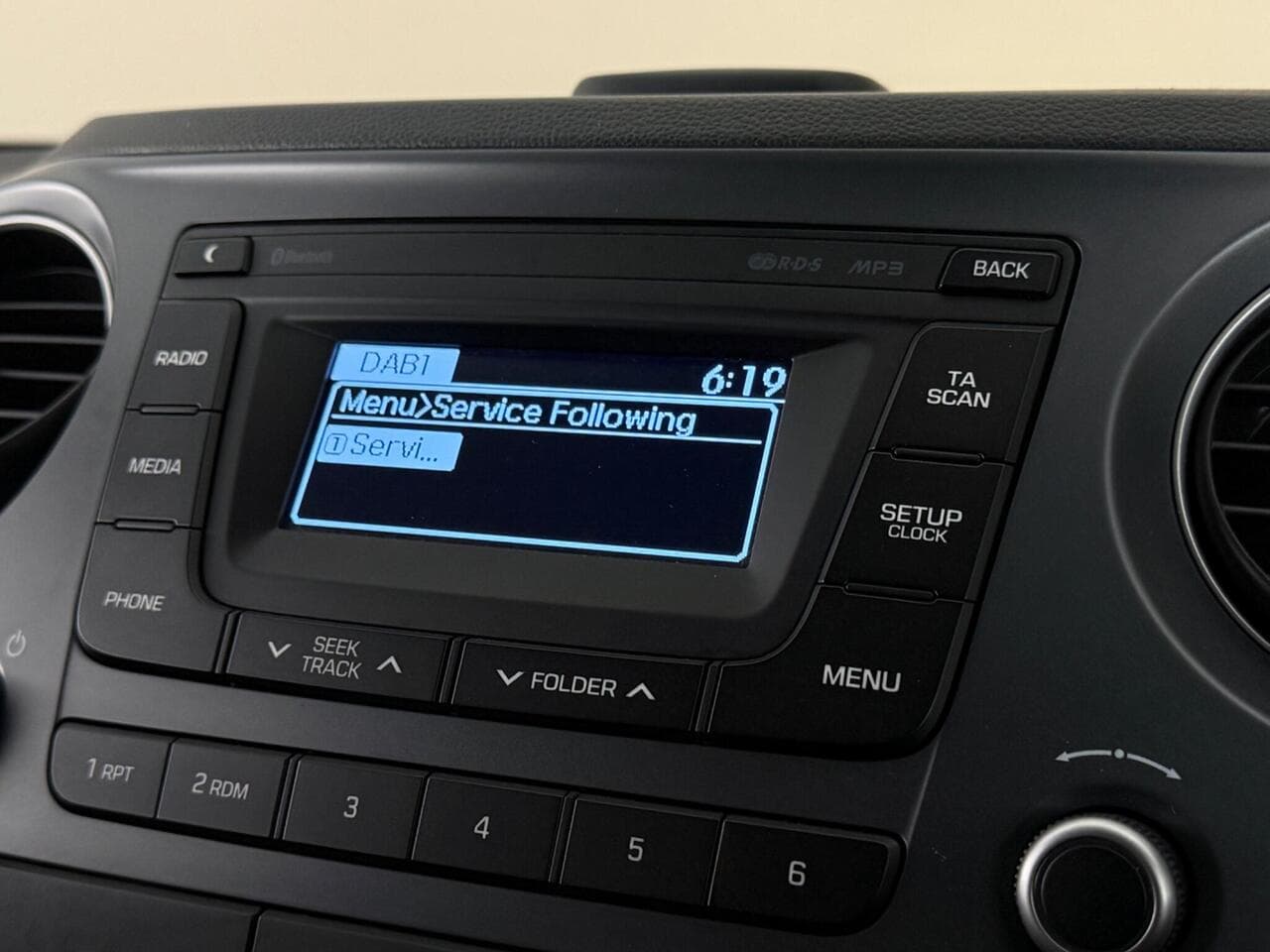 Hyundai i10 thumbnail Infotainment System