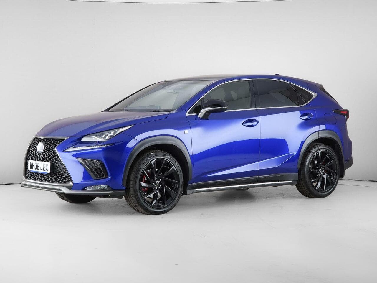 Lexus NX thumbnail Front Left