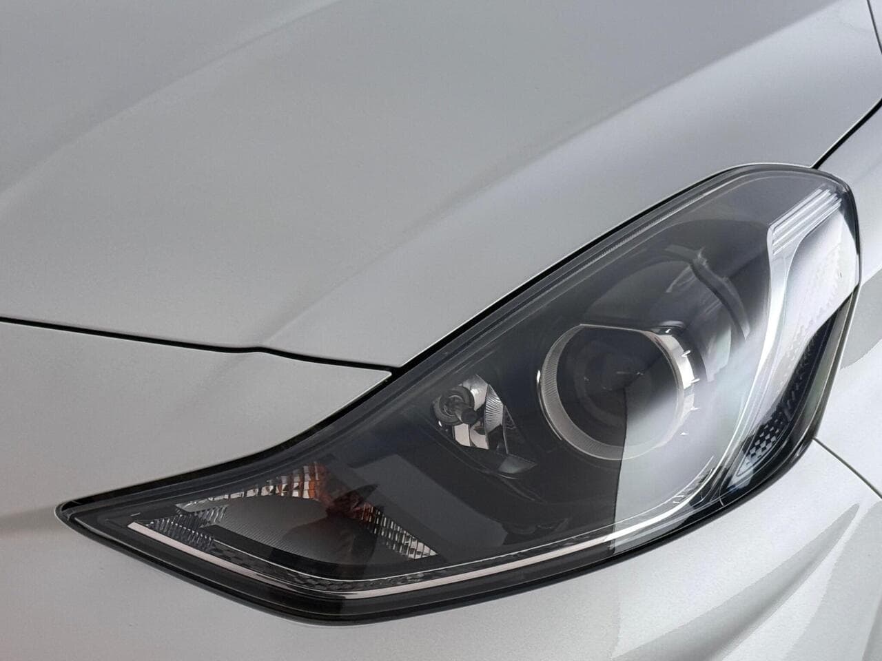 Hyundai i10 thumbnail Lights Front