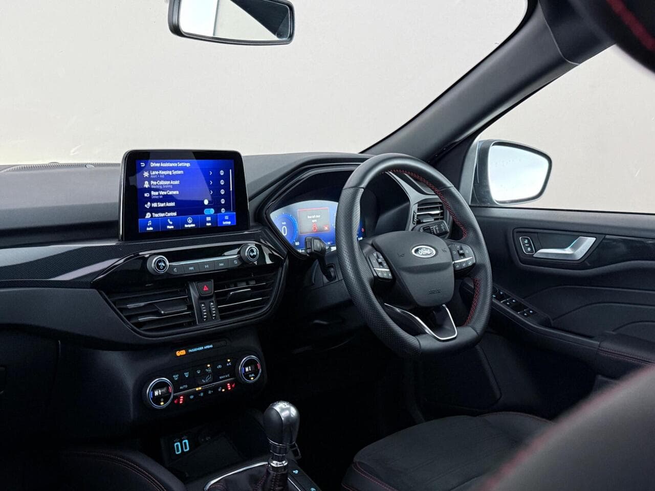 Ford Kuga thumbnail Interior Front