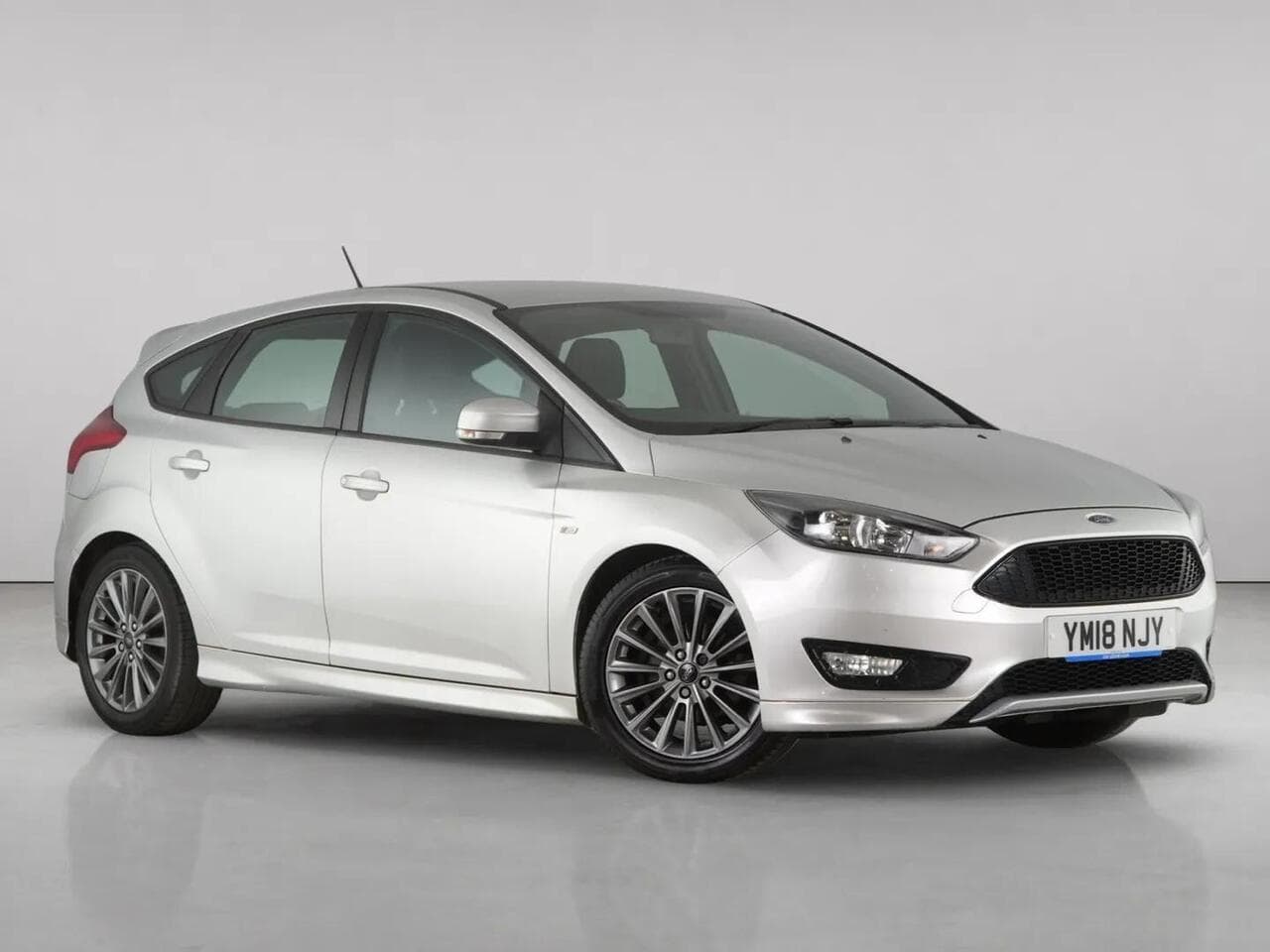 Ford Focus - Ford Focus 1.0T EcoBoost ST-Line Hatchback 5dr Petrol Manual Euro 6 (s/s) (140 ps)