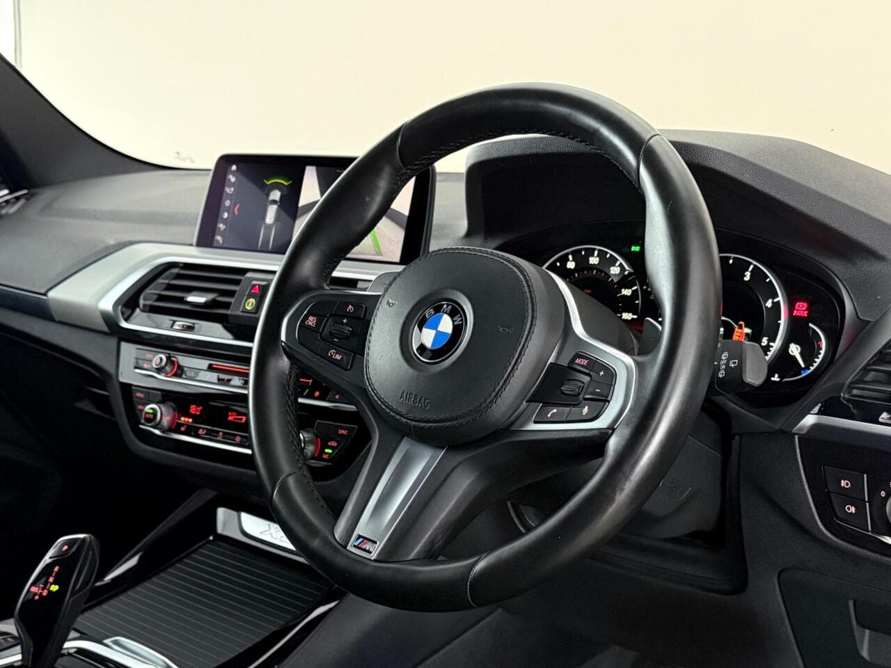 BMW X3 thumbnail Steering Wheel