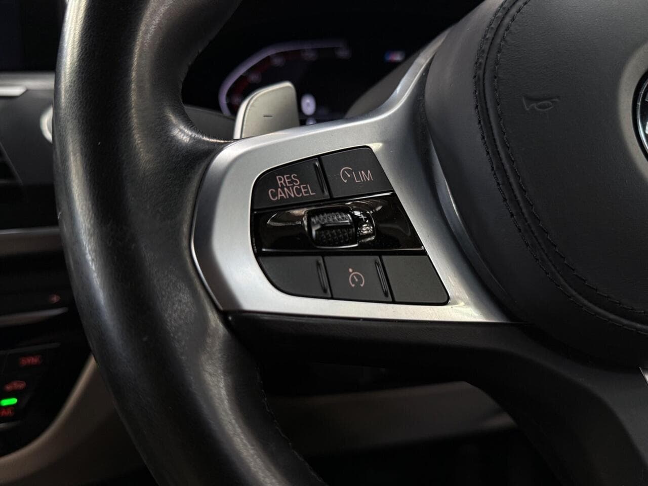 BMW X3 thumbnail Misc Controls