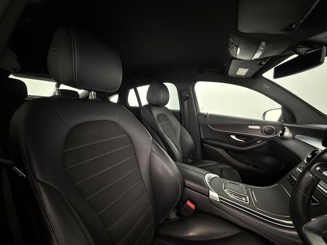 Mercedes-Benz GLC thumbnail Seat Driver