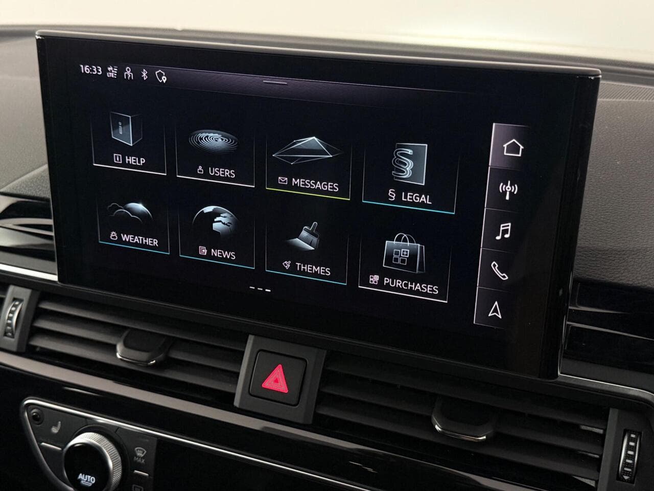 Audi A4 thumbnail Infotainment System
