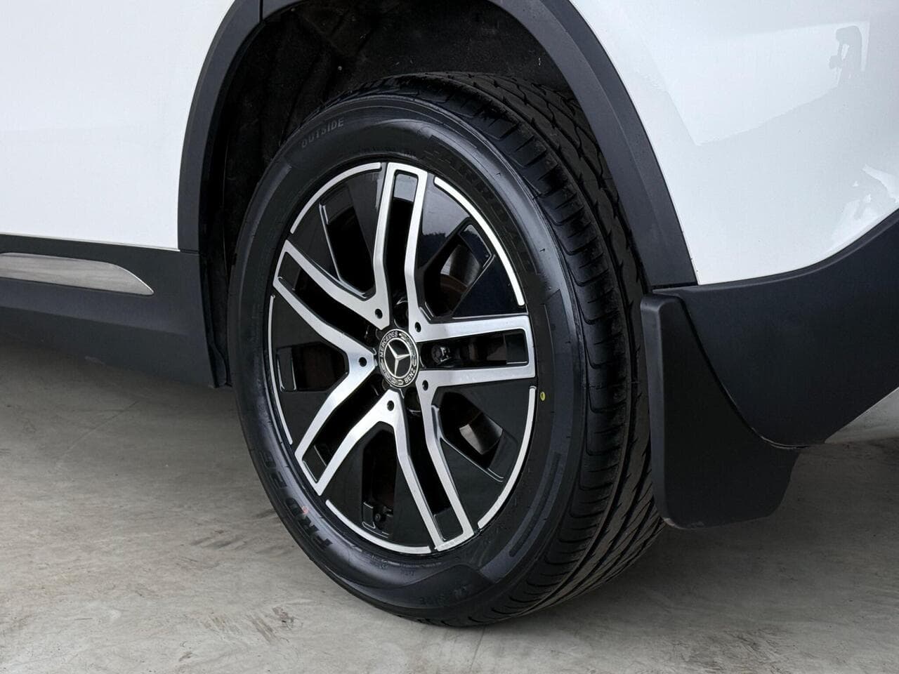 Mercedes-Benz GLA thumbnail Wheel